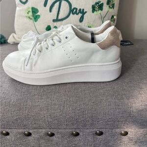 Time and Tru White Sneakers with Gold trim detail.